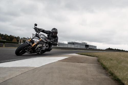 Triumph Speed Triple 1200 RS: tutti i dati e le immagini (4)