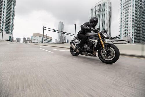 Triumph Speed Triple 1200 RS: tutti i dati e le immagini (7)