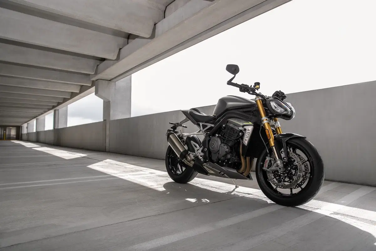 Triumph Speed Triple 1200 RS: tutti i dati e le immagini (20)
