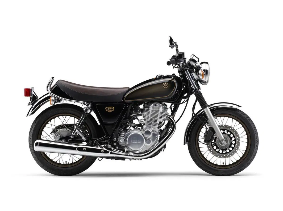 Yamaha SR 400 Final Edition: 43 anni di moto leggendarie