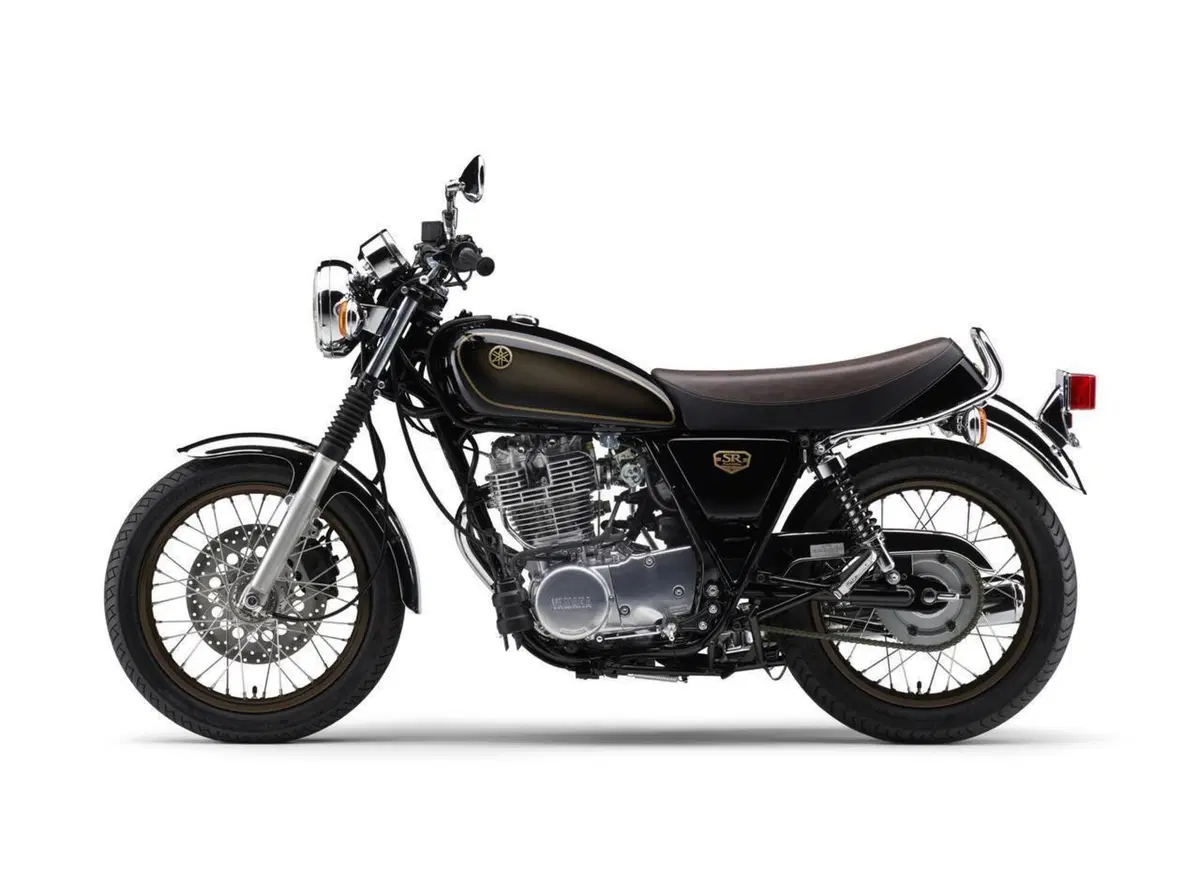 Yamaha SR 400 Final Edition: 43 anni di moto leggendarie (4)