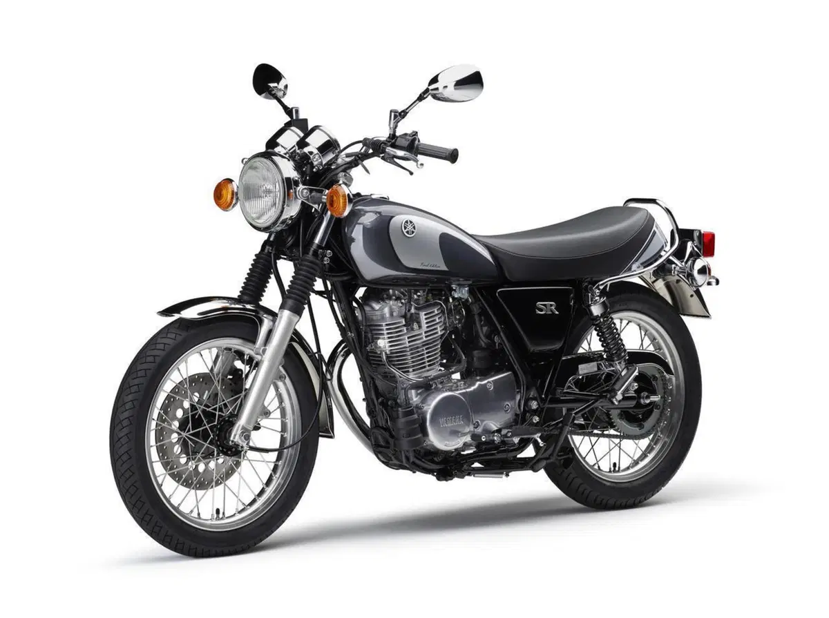 Yamaha SR 400 Final Edition: 43 anni di moto leggendarie (8)