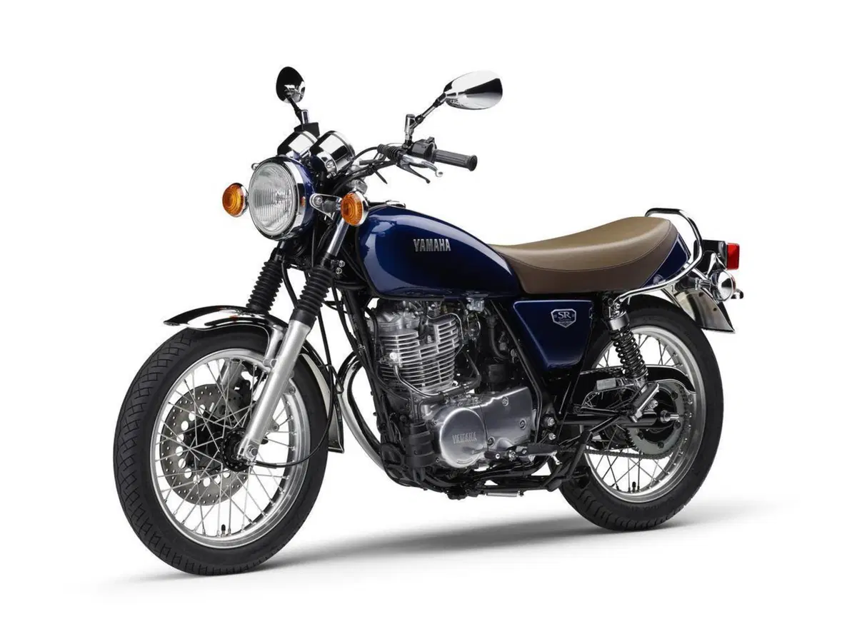 Yamaha SR 400 Final Edition: 43 anni di moto leggendarie (10)