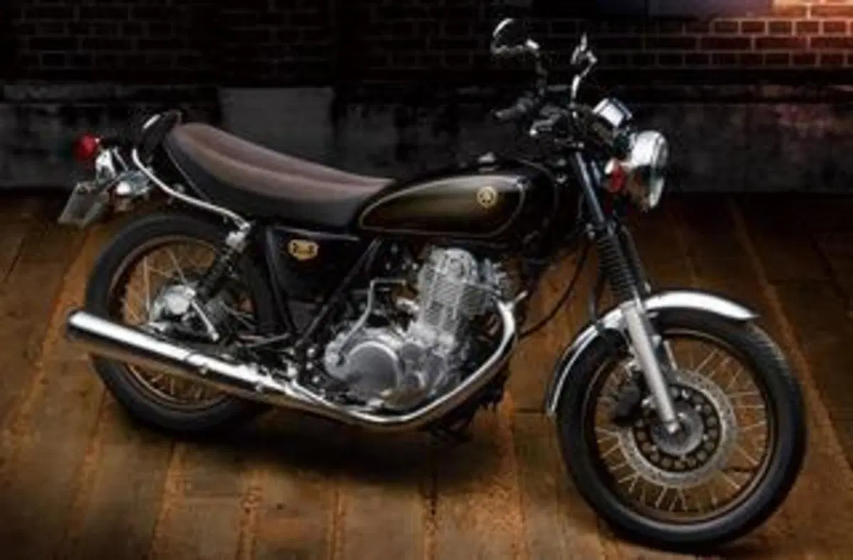 Yamaha SR 400 Final Edition: 43 anni di moto leggendarie (9)