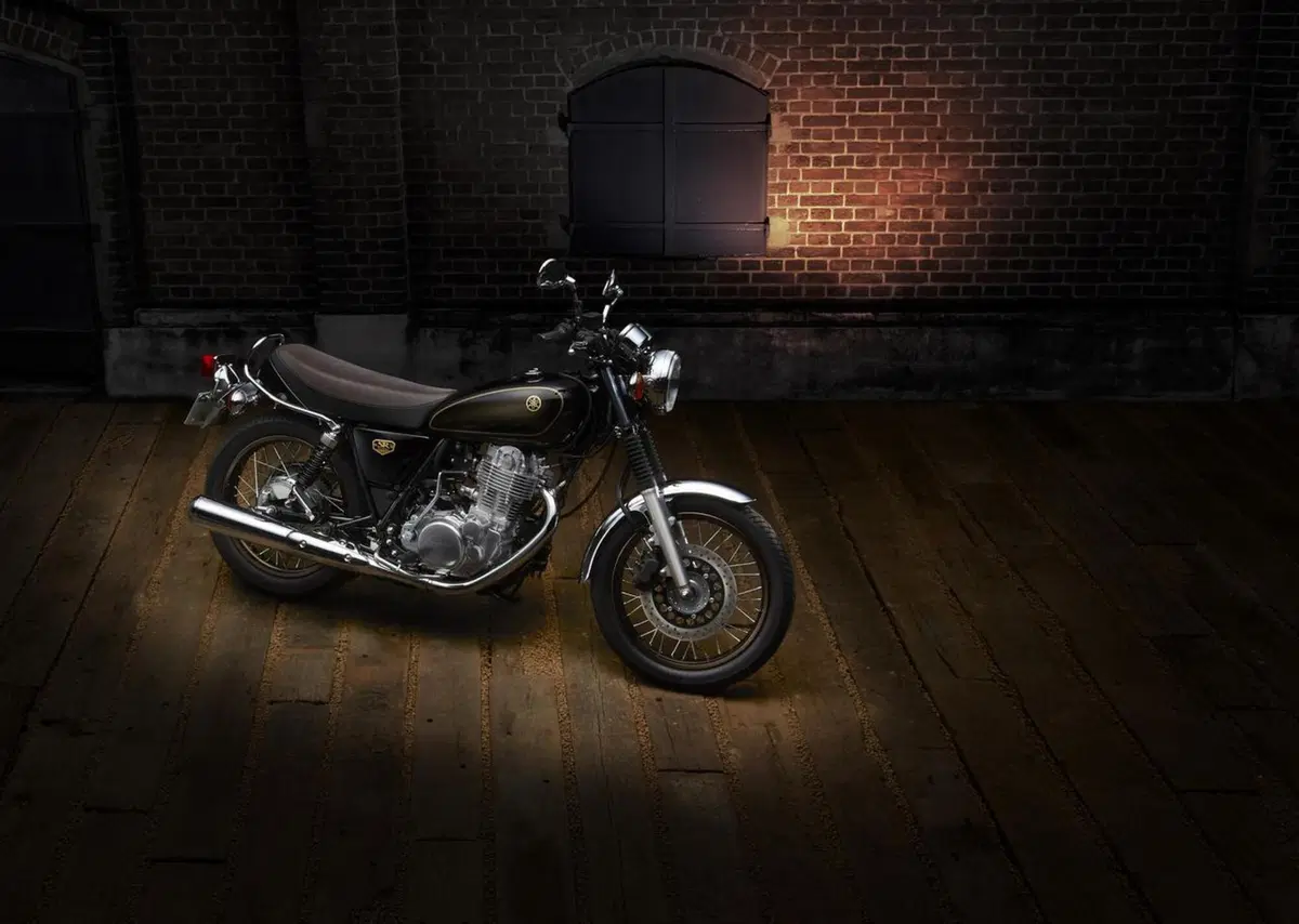 Yamaha SR 400 Final Edition: 43 anni di moto leggendarie (5)