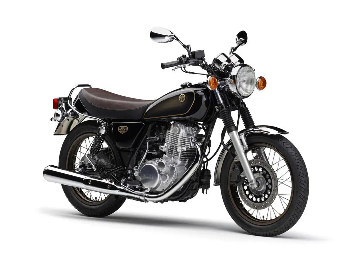 Yamaha SR 400 Final Edition: 43 anni di moto leggendarie (3)