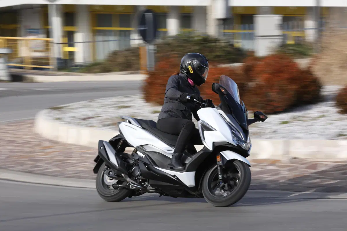 Honda Forza 350 - TEST (2)
