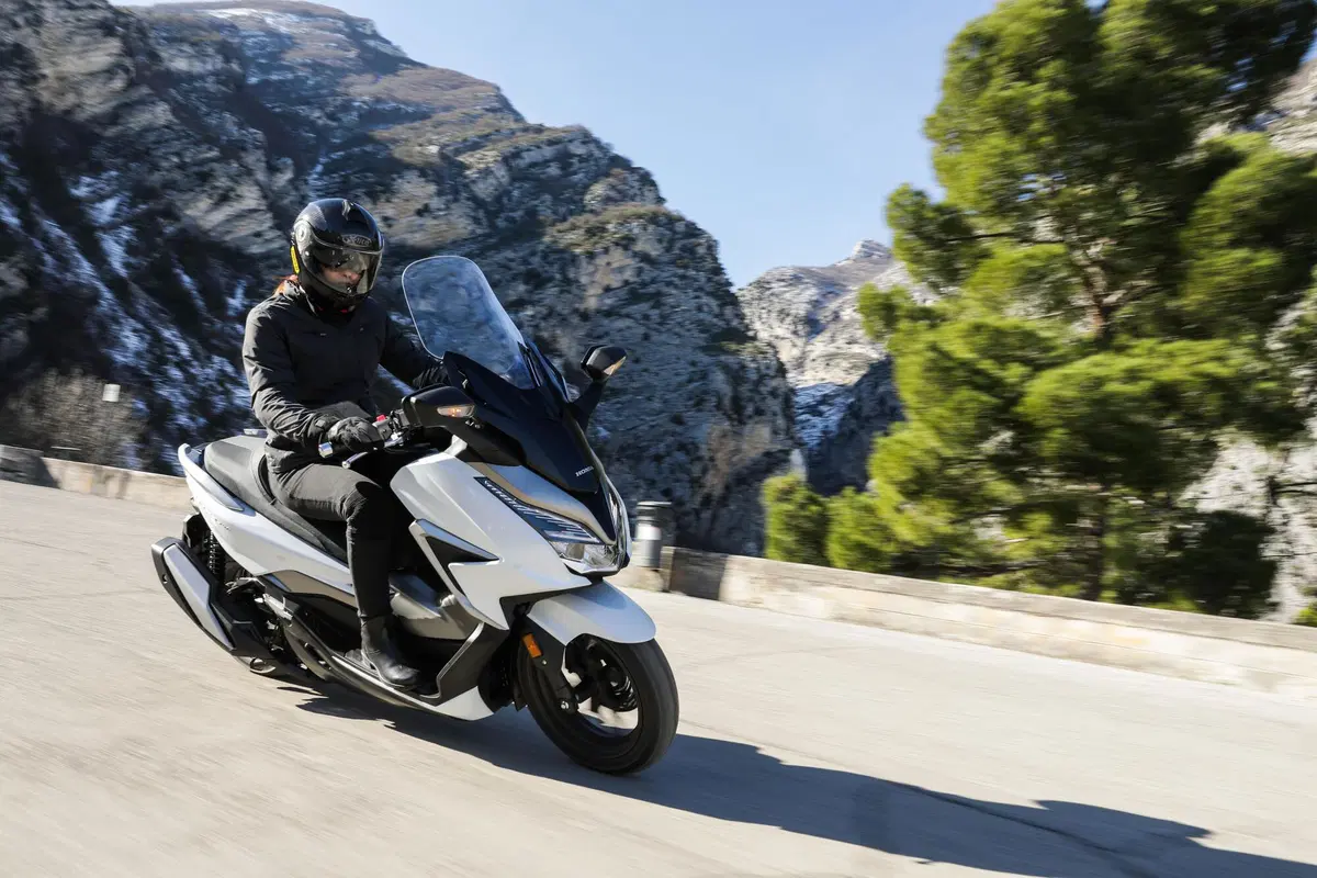 Honda Forza 350 - TEST (9)