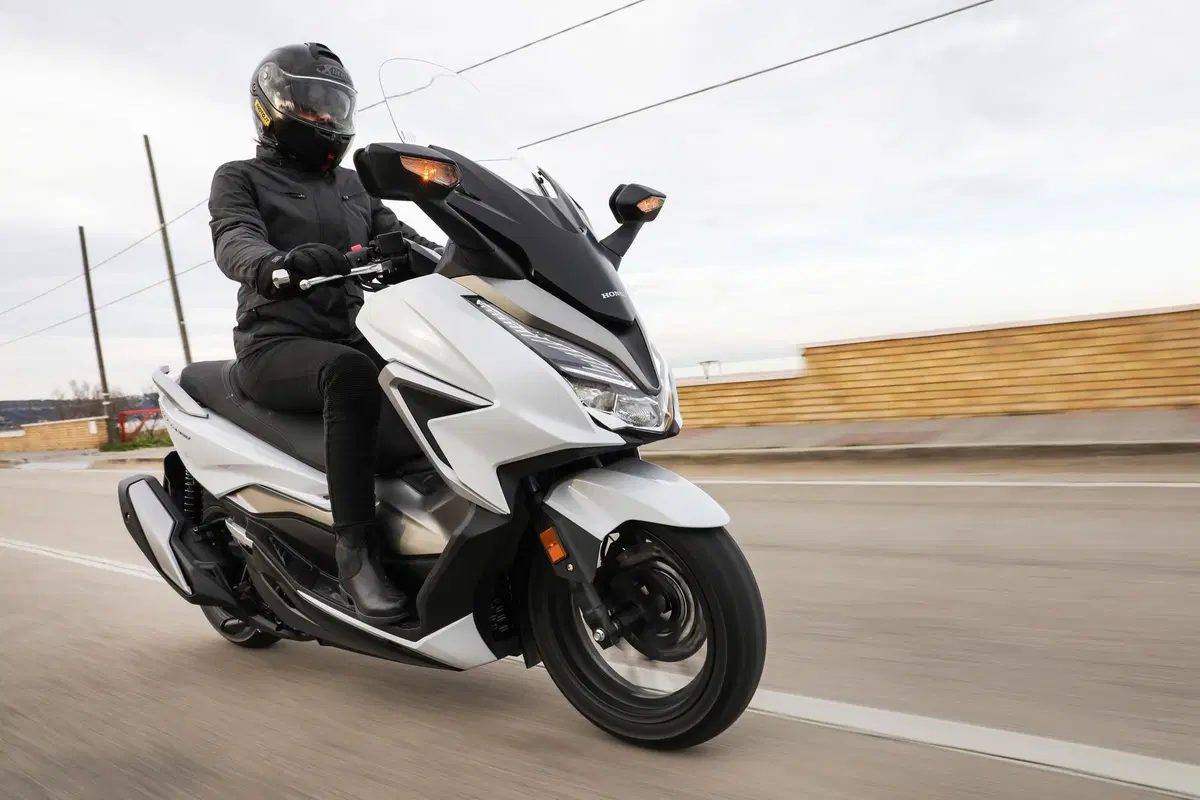 Honda Forza 350 - TEST (3)