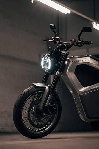 Metacycle Sondors, la moto elettrica che vorrebbe essere una Tesla (3)