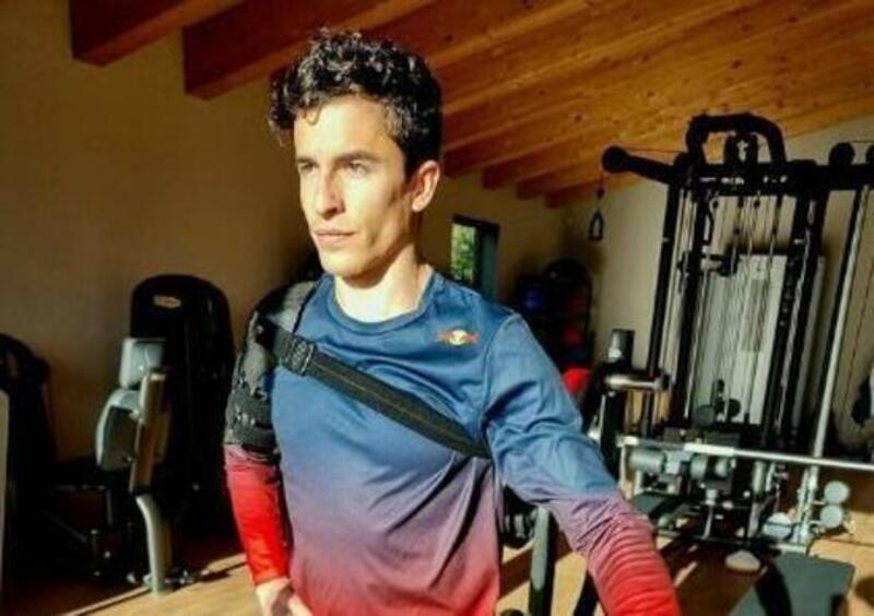 MotoGP. Marc Marquez ancora in palestra: dopo la cyclette, lavoro per il braccio sinistro