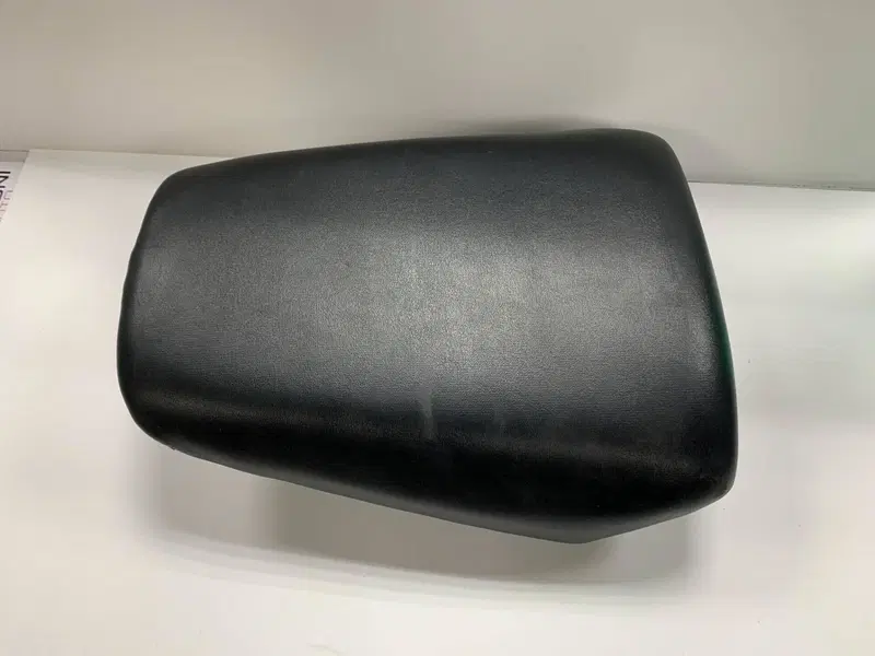 Sellino posteriore originale per Honda CBR125R (4)