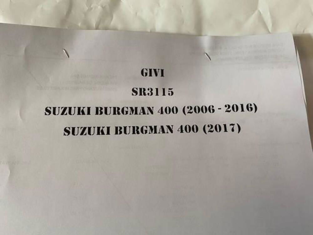 PORTAPACCHI SUZUKI BURGMAN 400 + PIASTRA M5 Givi (2)