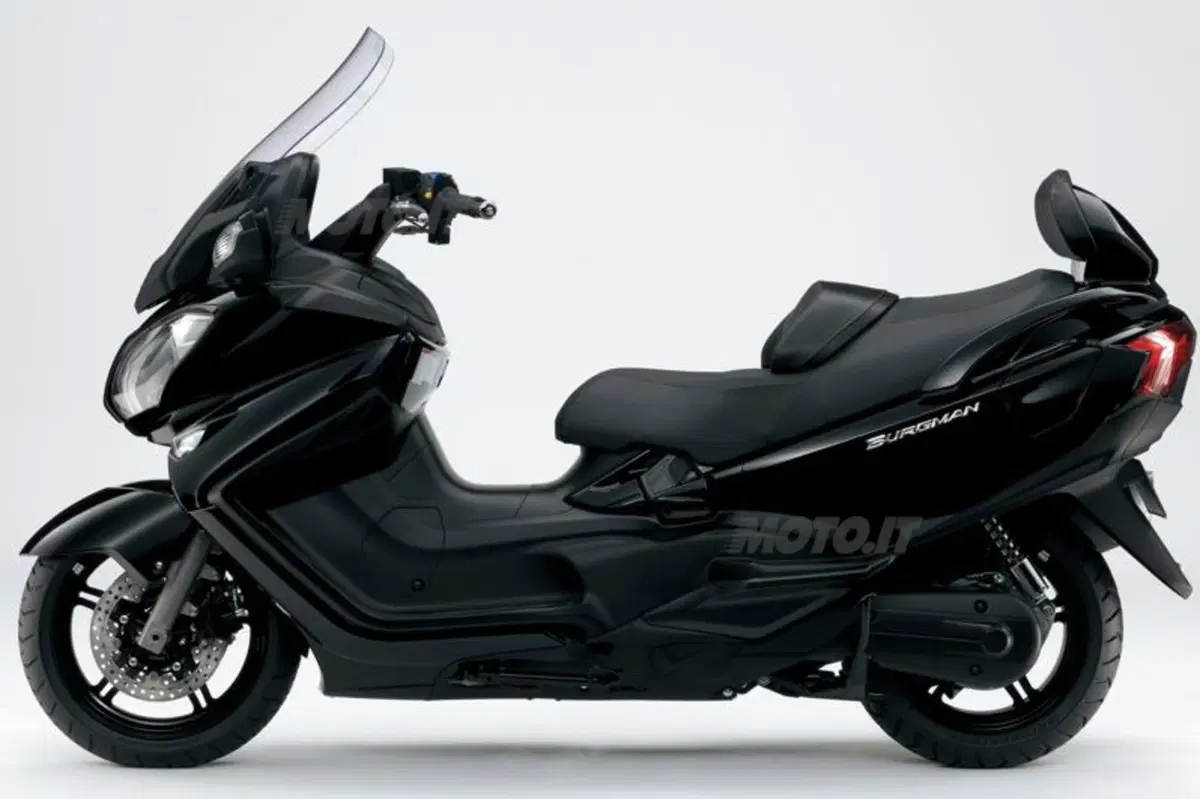 Suzuki Burgman 650 Executive  (13)