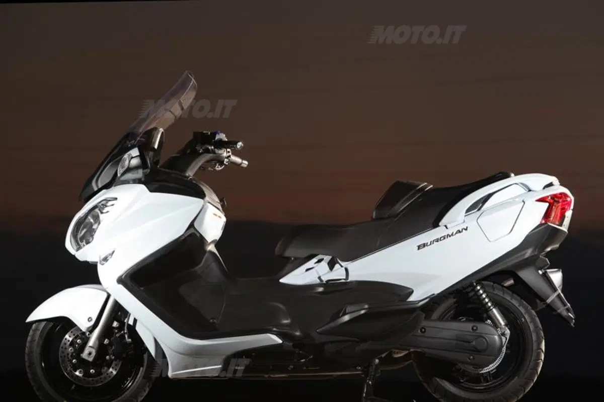 Suzuki Burgman 650 Executive  (25)