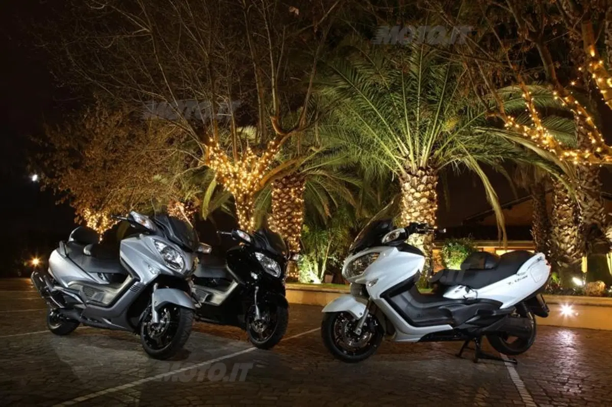 Suzuki Burgman 650 Executive  (31)