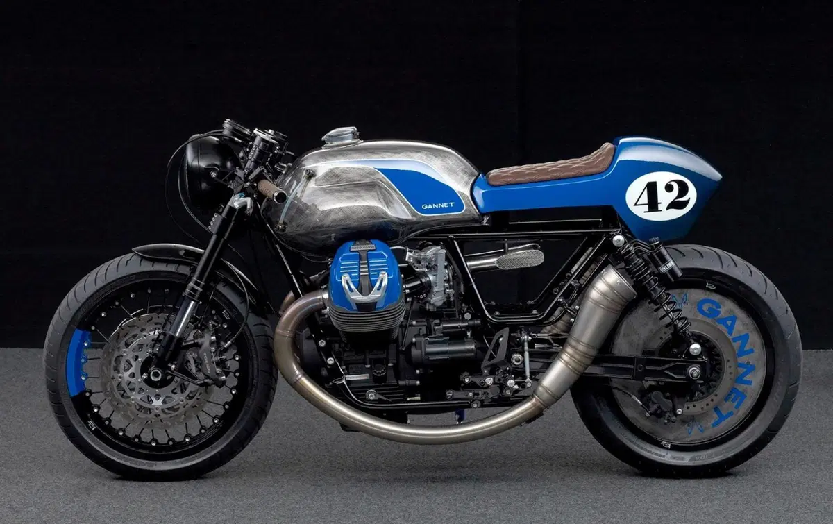 Moto Guzzi V9 Rhapsody in Blue. La café racer di Arctos (4)