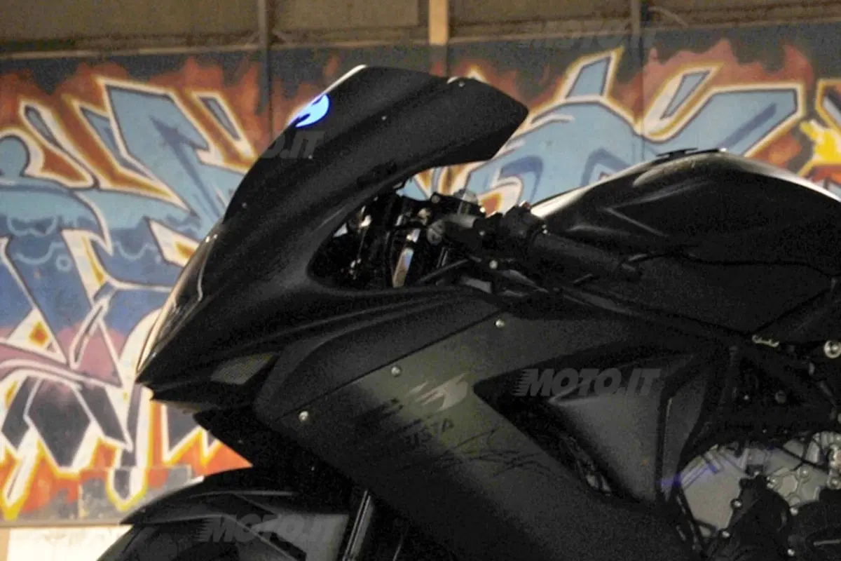 Una MV Agusta F3 675 in stile Batman per Justin Bieber (4)