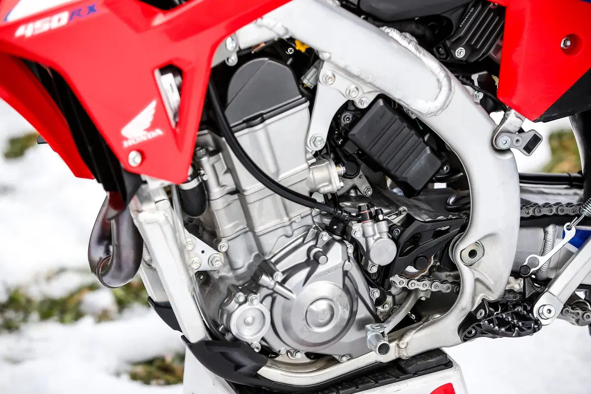 Honda CRF 450RX 2021 TEST: potentissima e con un gran telaio (8)
