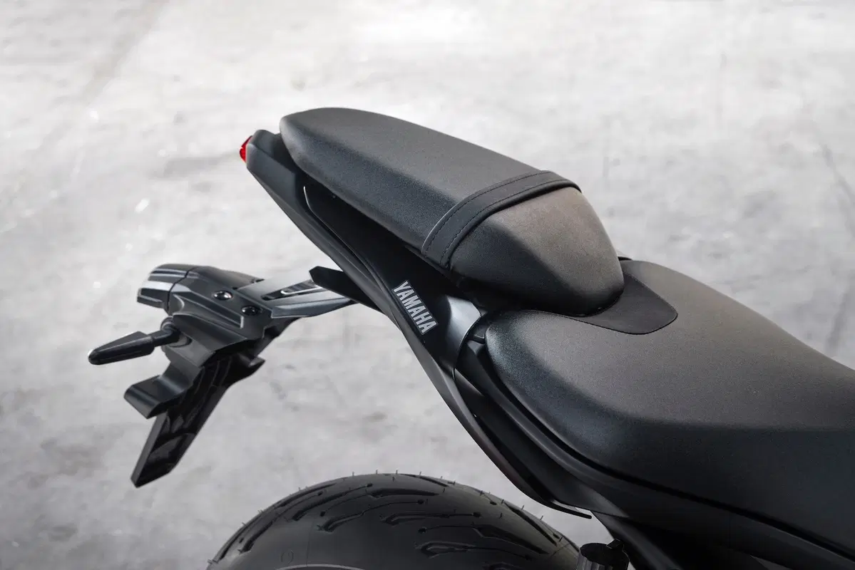 Yamaha MT-07 2021 TEST. Media brillante (6)