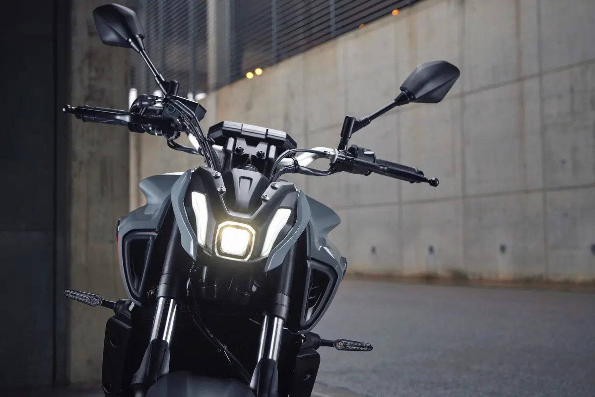 Yamaha MT-07 2021 TEST. Media brillante (3)