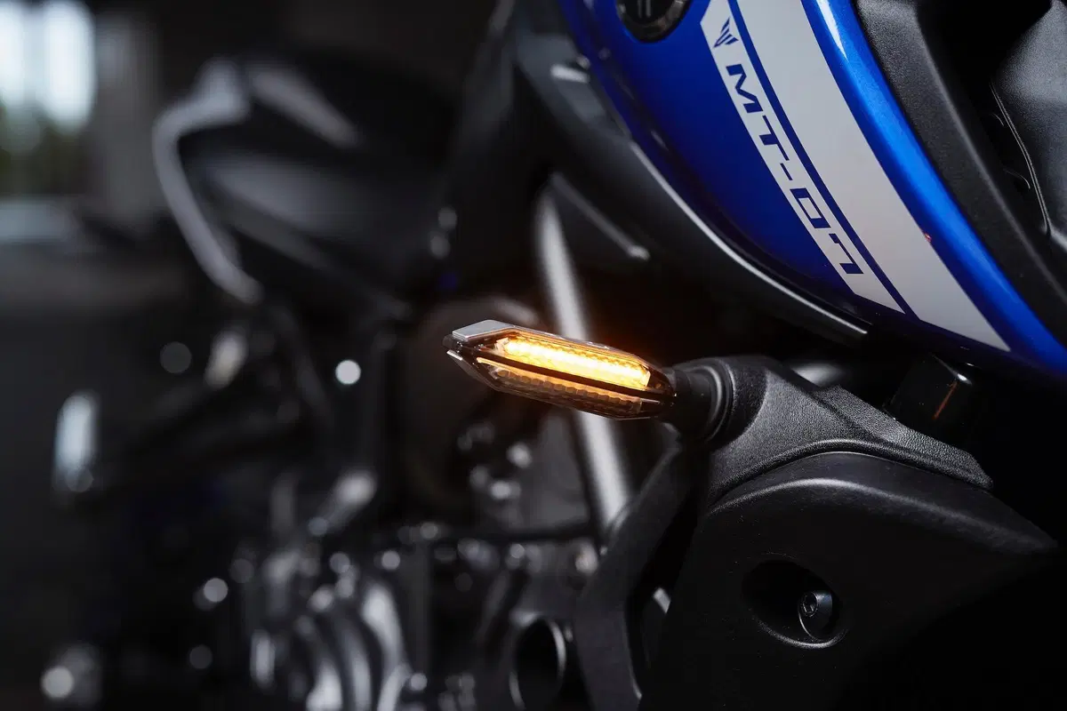 Yamaha MT-07 2021 TEST. Media brillante (5)