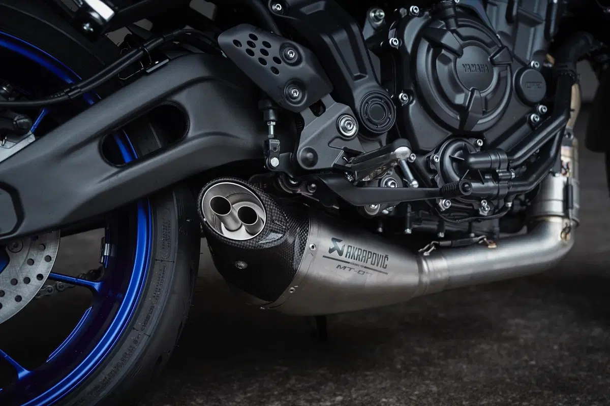 Yamaha MT-07 2021 TEST. Media brillante (8)