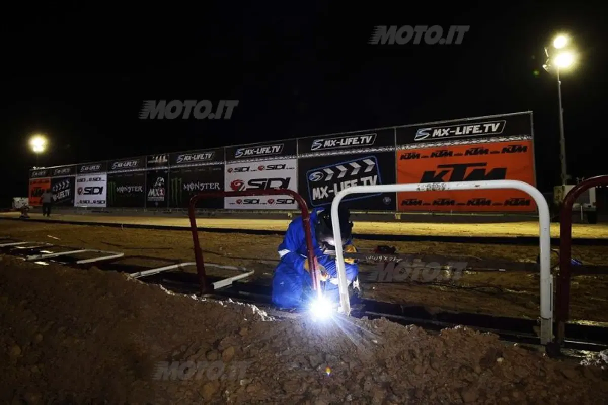 Motocross. Le foto più spettacolari del GP del Qatar (11)
