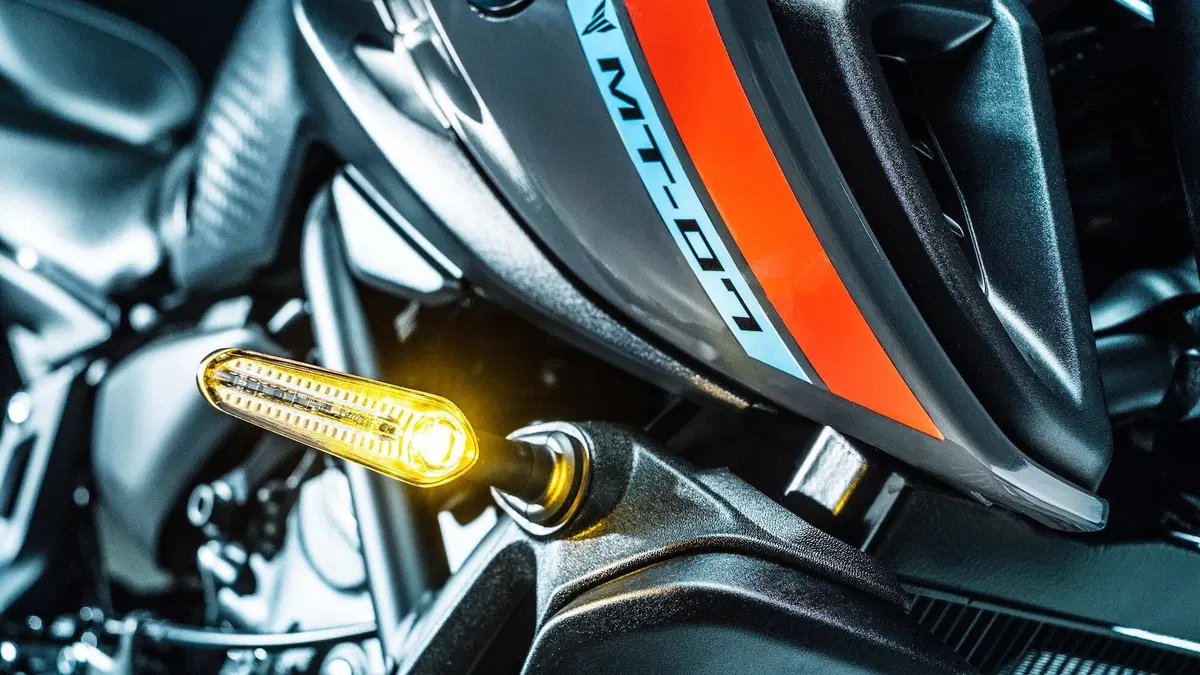 Yamaha MT-07 2021 TEST. Media brillante (21)