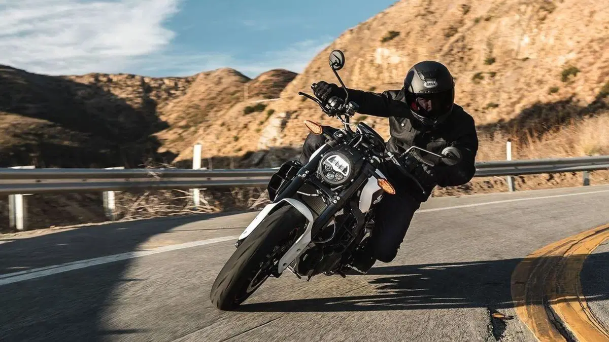 Indian FTR 1200 gamma 2021. Quattro le versioni rinnovate (2)