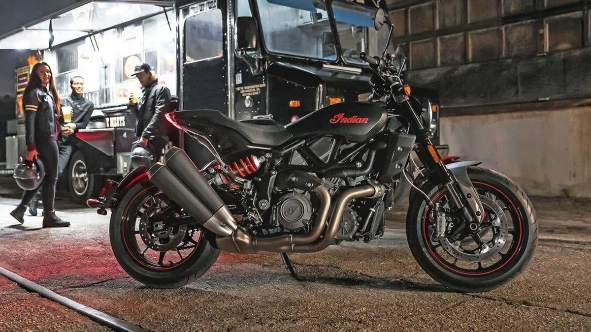 Indian FTR 1200 gamma 2021. Quattro le versioni rinnovate