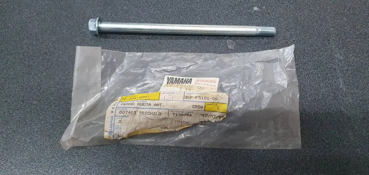 PERNO RUOTA ANTERIORE YAMAHA MBK TARGET