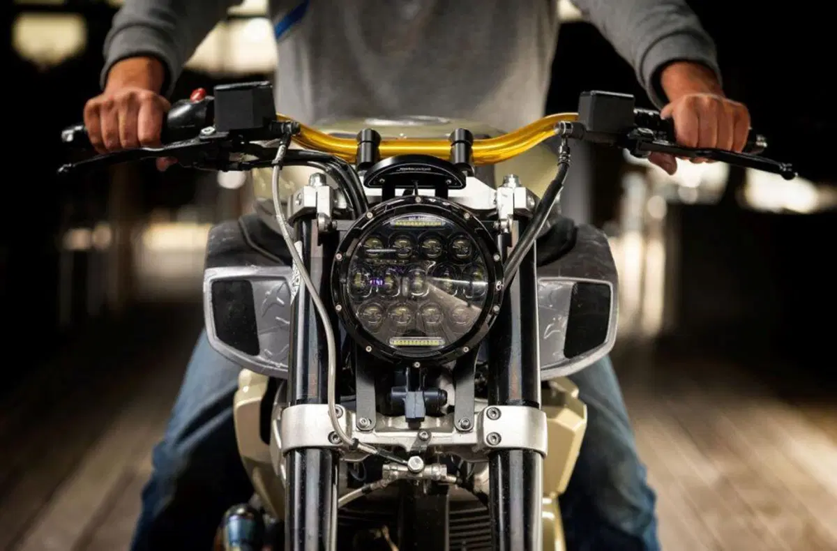 Titan Motorcycles Blue Falcon: una Yamaha MT-01 ancora più selvaggia (4)