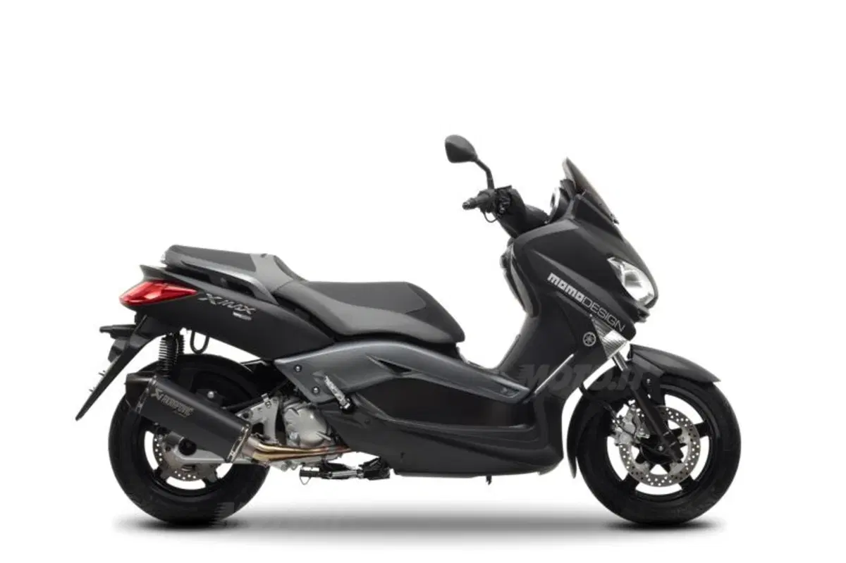 Yamaha X-MAX 250 MOMODESIGN (3)