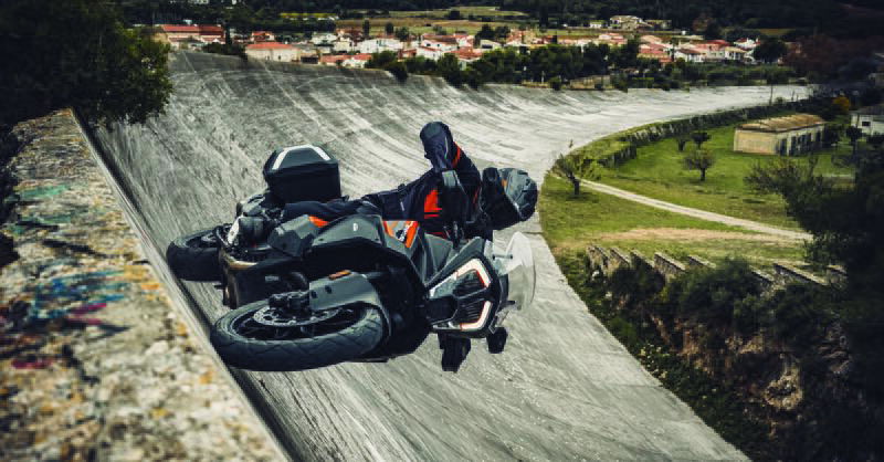 Mitas: primo equipaggiamento sulla KTM 1290 Super Adventure S