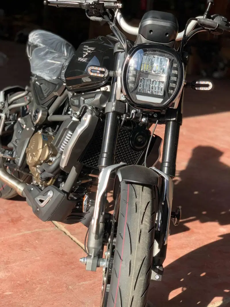 Voge Trofeo 300AC (2021 - 26) (3)