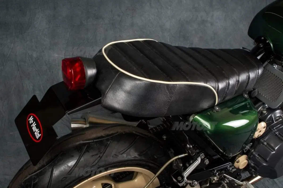 Mr. Martini BRD 900: la resurrezione di una Triumph (10)