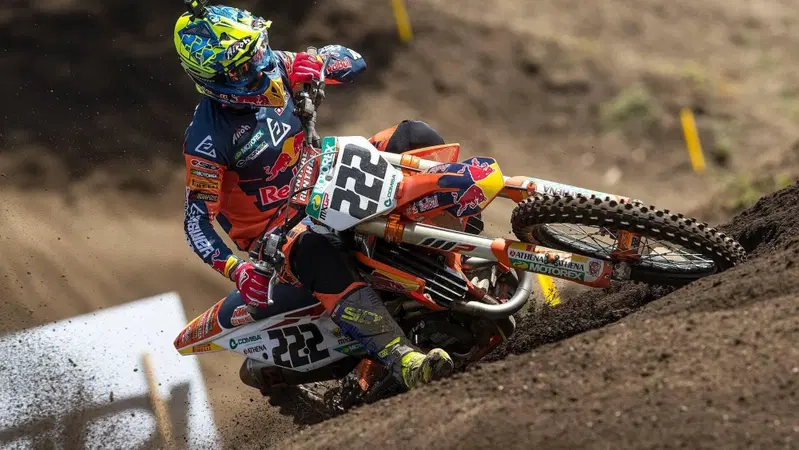 MX 2021. Tony Cairoli, l'operazione non ha risolto i problemi al ginocchio