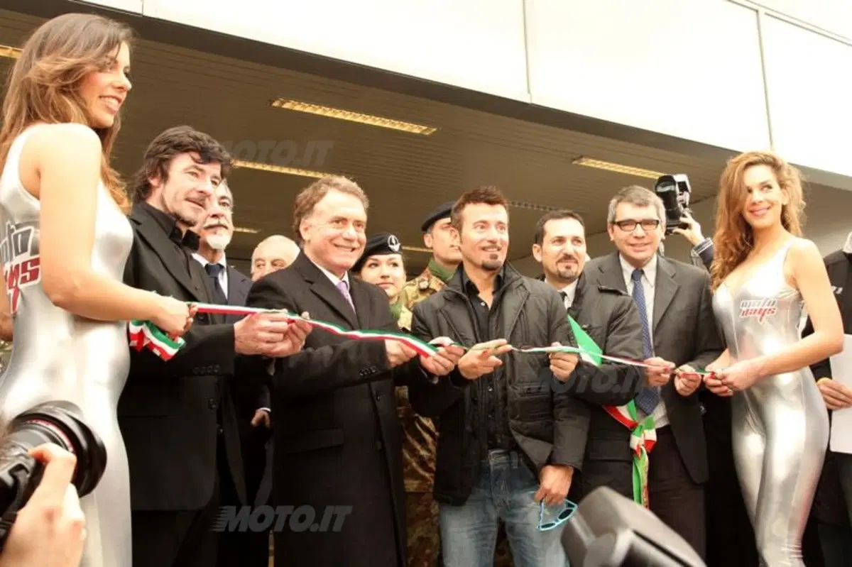 Max Biaggi inaugura l'edizione 2013 di Motodays (2)
