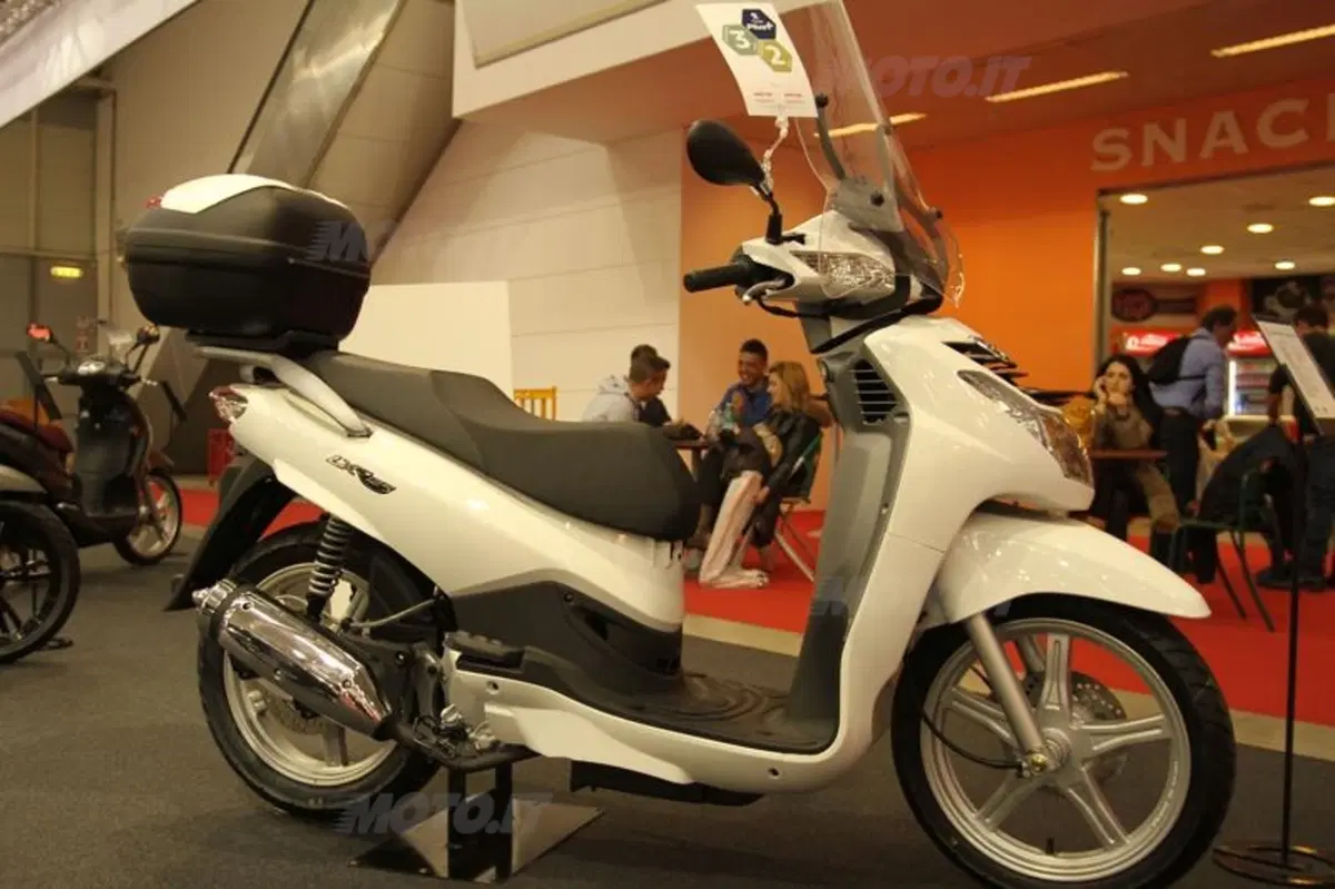 Peugeot Geopolis 300, premiere mondiale a Motodays (8)