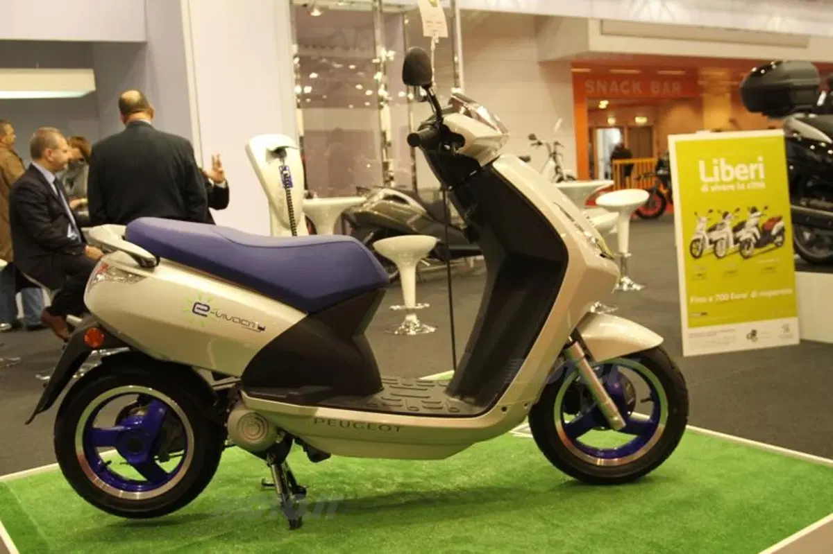 Peugeot Geopolis 300, premiere mondiale a Motodays (9)