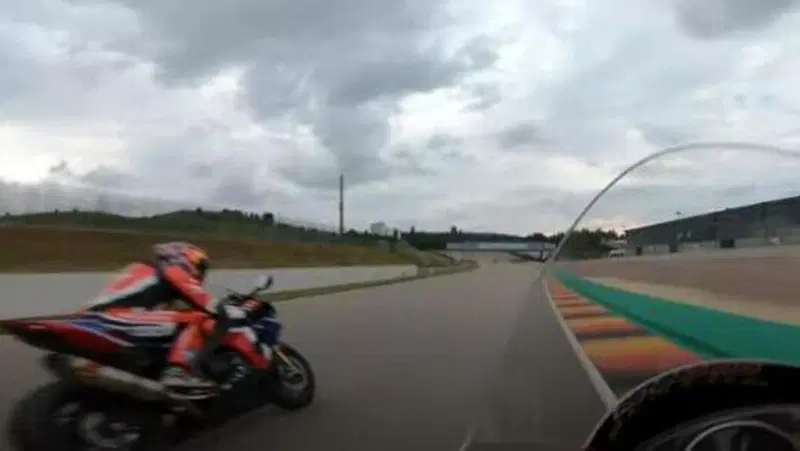 Lo youtuber sull&rsquo;R6 che ha provato a seguire Stefan Bradl (su CBR 1000 RR-R SP) in pista [VIDEO VIRALE]