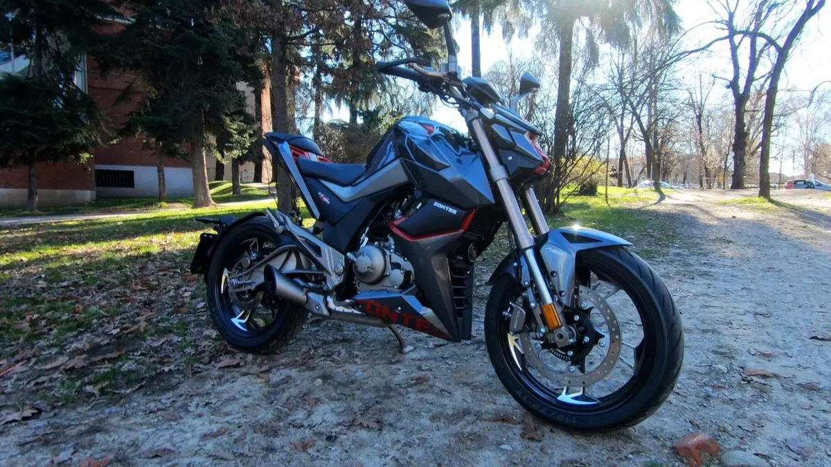 Zontes 125 U TEST anteprima (2)