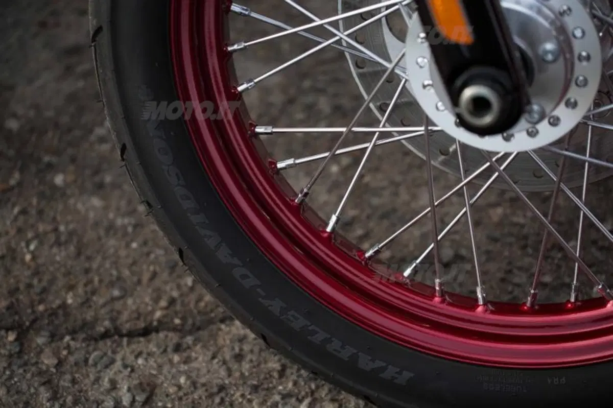 Due novità Harley-Davidson 2013: Softail Breakout e Street Bob SE (3)