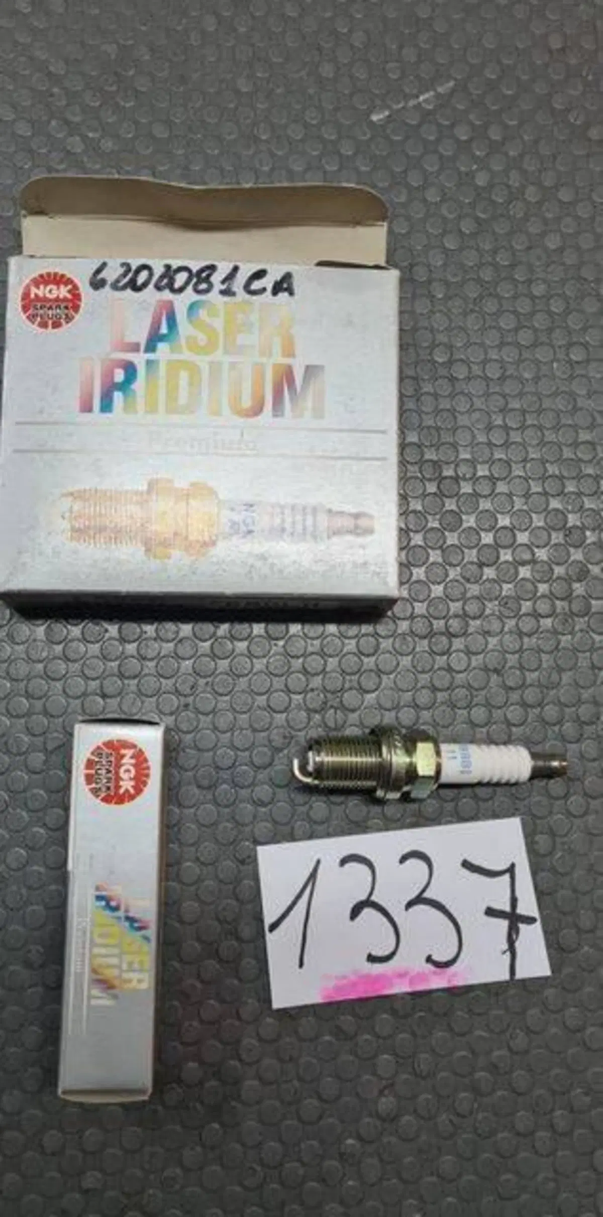 CANDELA LASER IRIDIUM FR8BI-11 HONDA VTR SP1 1000 NGK