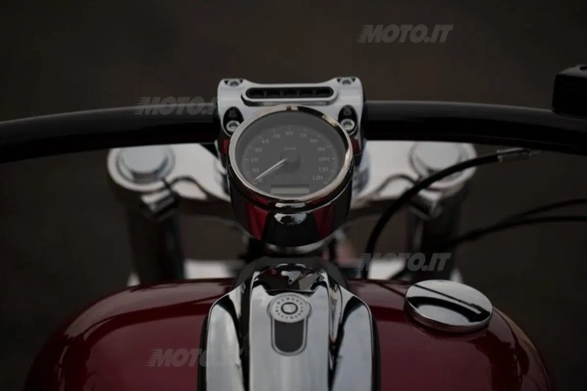 Due novità Harley-Davidson 2013: Softail Breakout e Street Bob SE (15)