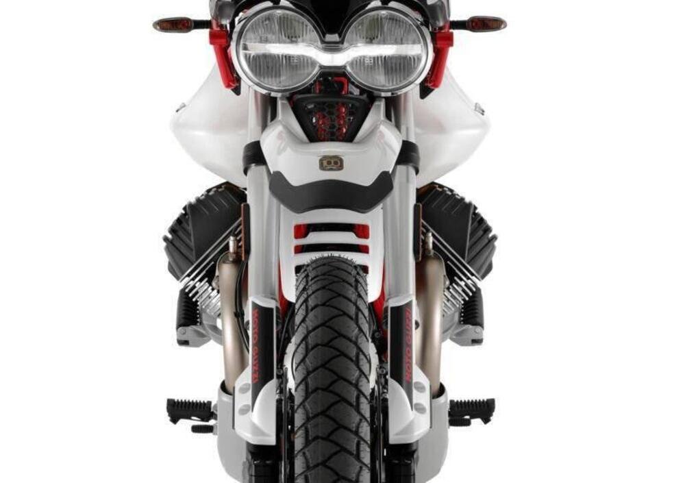Moto Guzzi V85 TT (2024) (4)