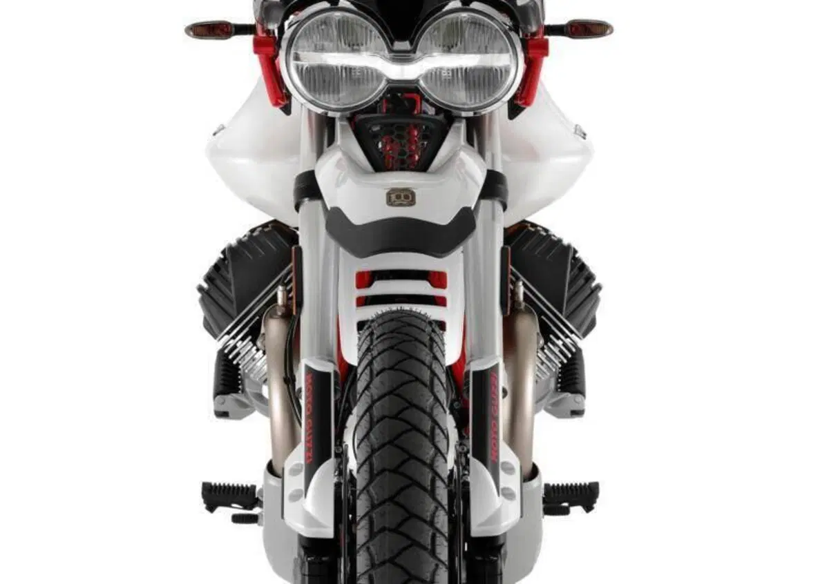 Moto Guzzi V85 TT (2024 - 26) (4)
