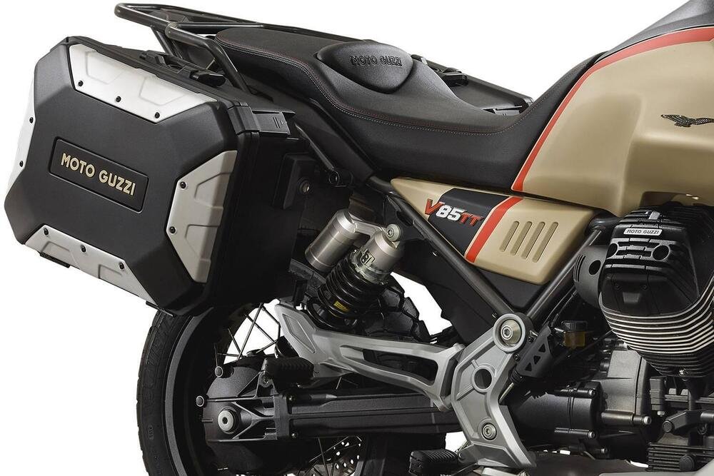Moto Guzzi V85 TT Travel (2021 - 23) (2)