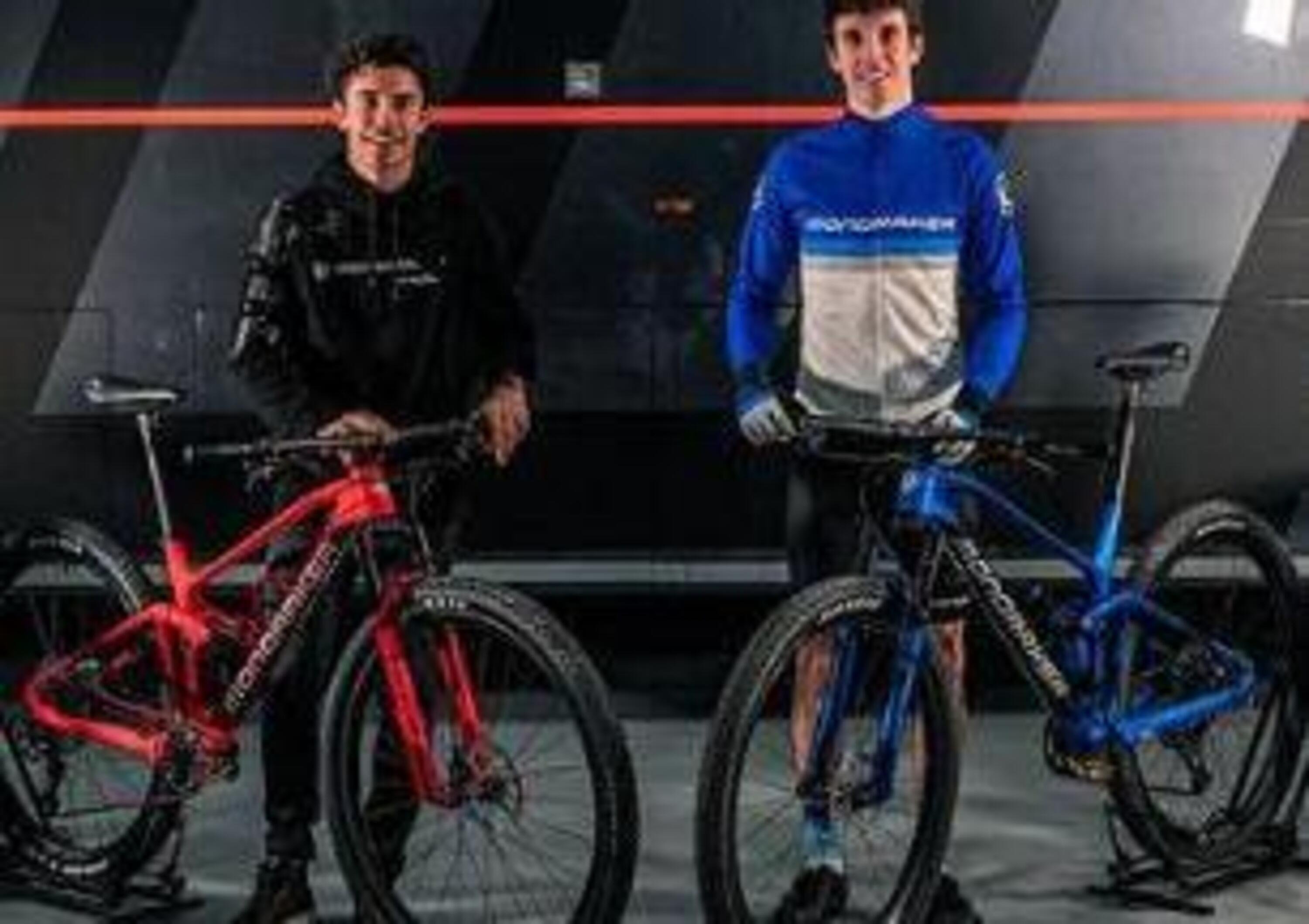 Alex e Marc Marquez in bicicletta? S&igrave;, ma per lo sponsor (e col tutore)